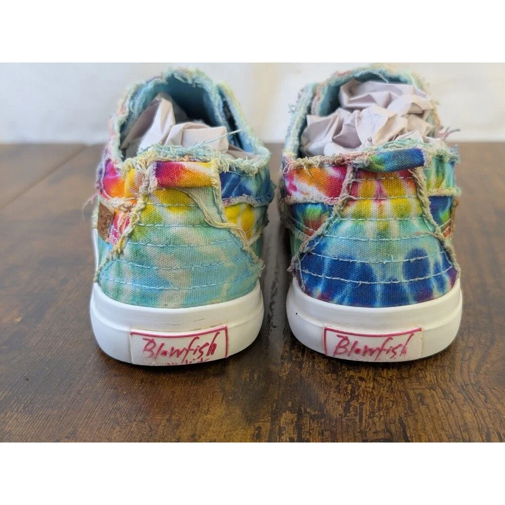 Blowfish Malibu Play Rainbow Tie Dye Slip On Canvas Sneakers Size 2